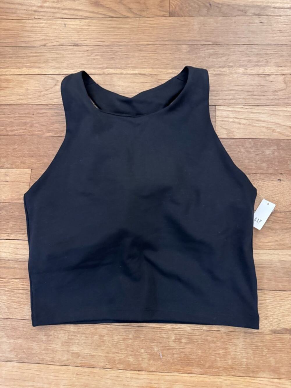 NWT GAP Women's Black GapFit Racerback Crop Top - Size S
b92